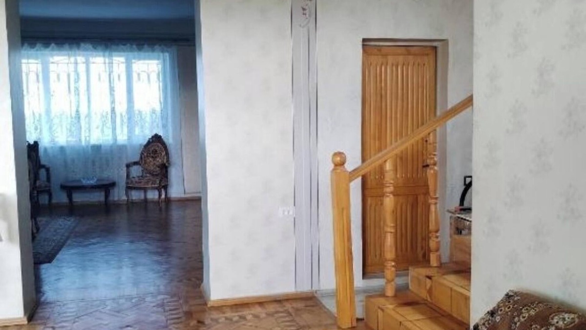 Oshakan House | Airport to Echmiadzin Guest House