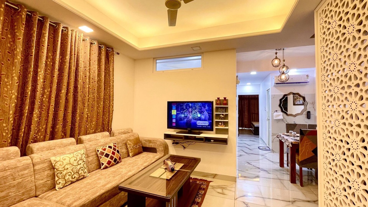 Malviya Nagar Apartment | Airport Vista 3BHK Apartment-10 Min Walk from Airport with Balcony & Terrace