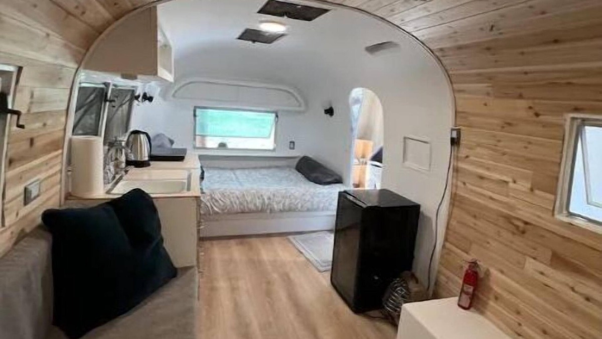 Riverhead House | Airstream Art Studio Sculpture/Nature Preserve