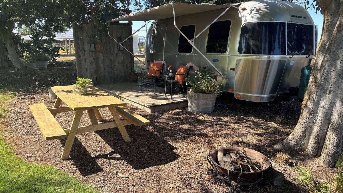Walnut Grove House | Airstream Experience at Vineyard on Grand Island
