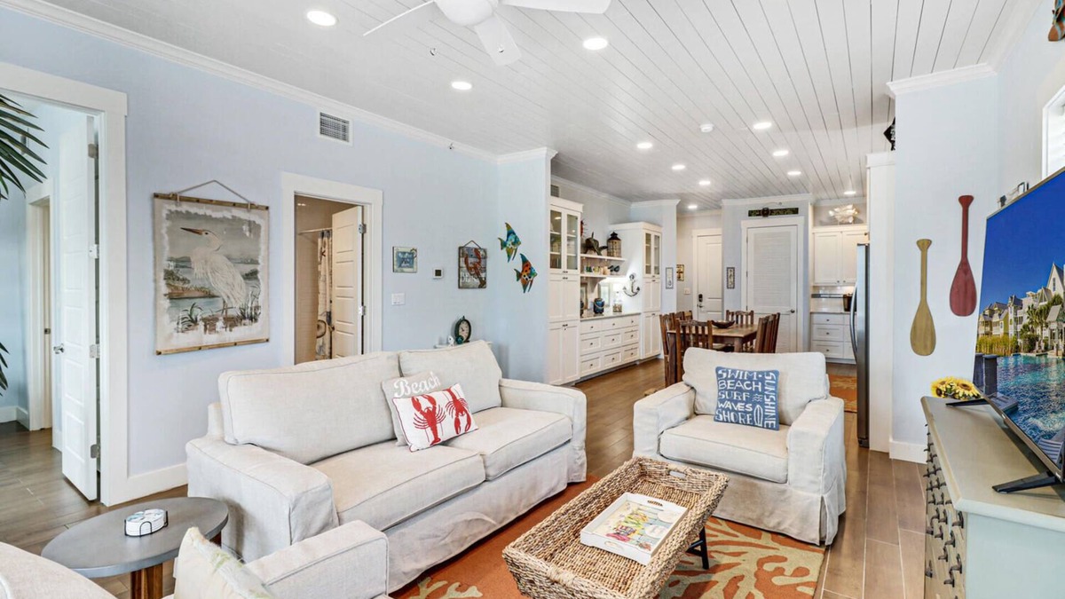 Cinnamon Shore Condo | Airy, 1st-Fl Condo w/Easy Access to All Cinnamon Shore Pools & Amenities!