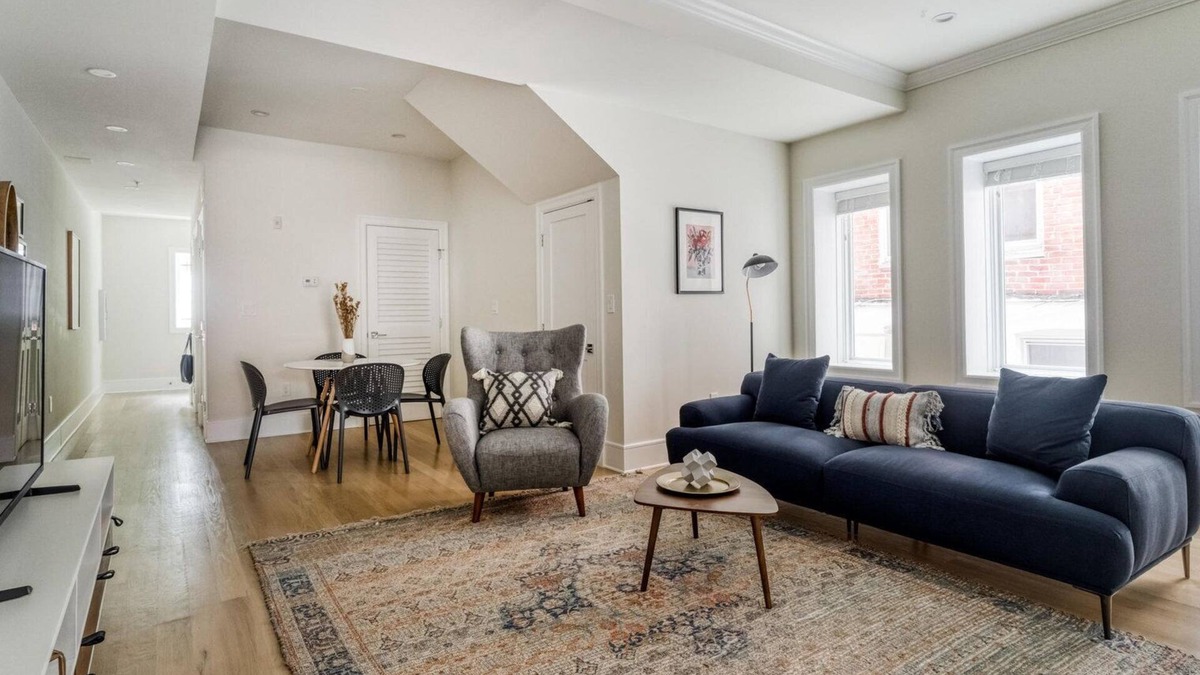 Dupont Circle Apartment | Airy Dupont Circle 1BR w/W/D, nr Metro, Bars & Nightlife, by Blueground