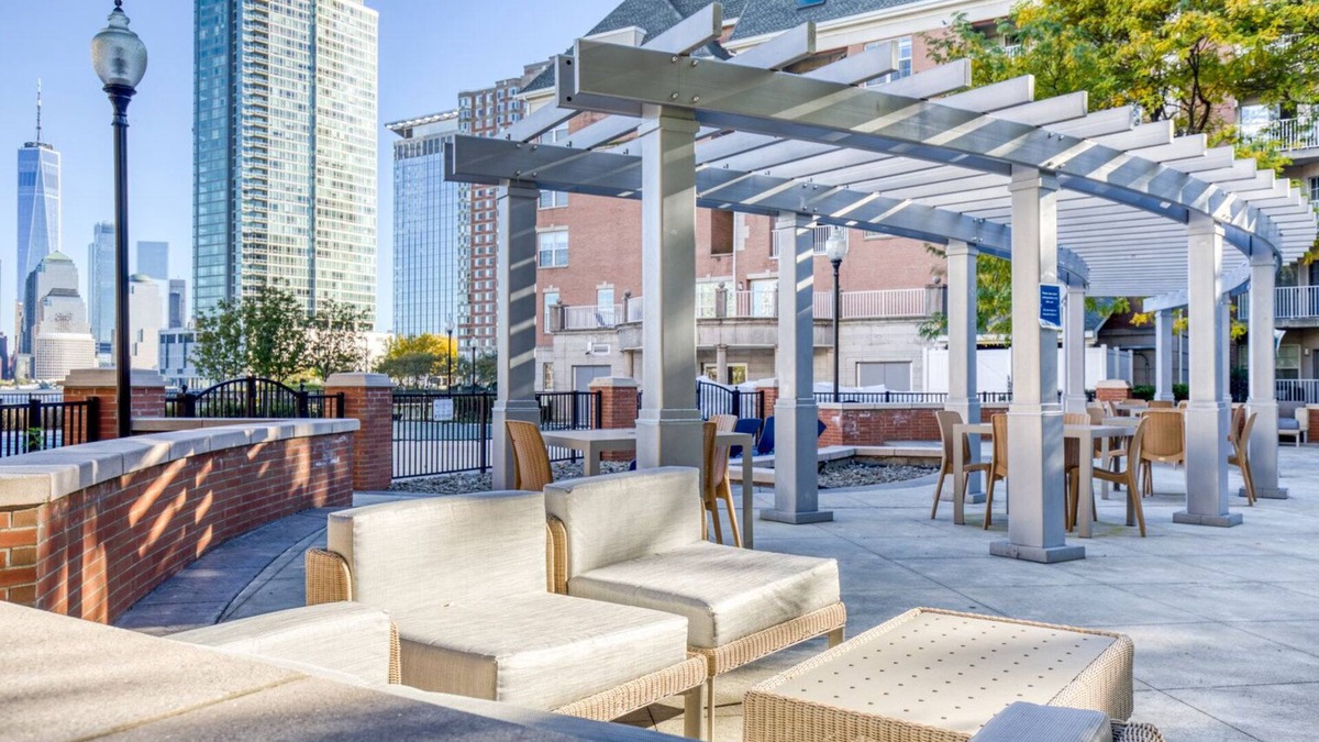 Exchange Place North Apartment | Airy Jersey City 1BR w/Gym, W/D & Elevator, near PATH, by Blueground