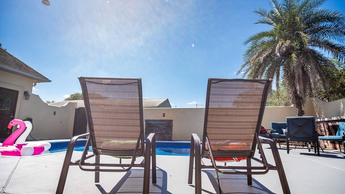 Shenandoah House | Airy Luxe+Sleeps 11+Pool+Game Room+Pool Table