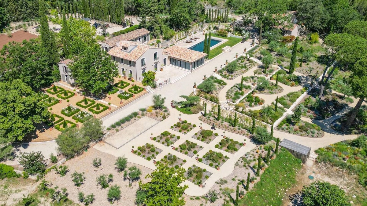 Nord House | Aix en Provence – An exceptional property – Sleeps 10