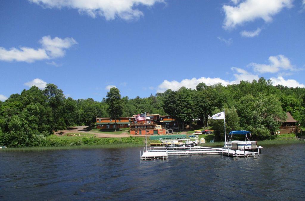 Bergland Cabin | AJ's Lodge and Oven