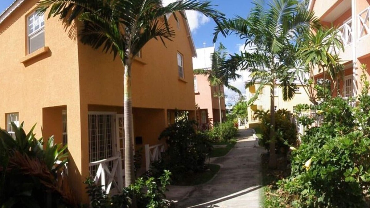 Fitts Village Villa | Ajoupa12, Fitts Village, St James. 2 bed villa with pool set in tropical gardens