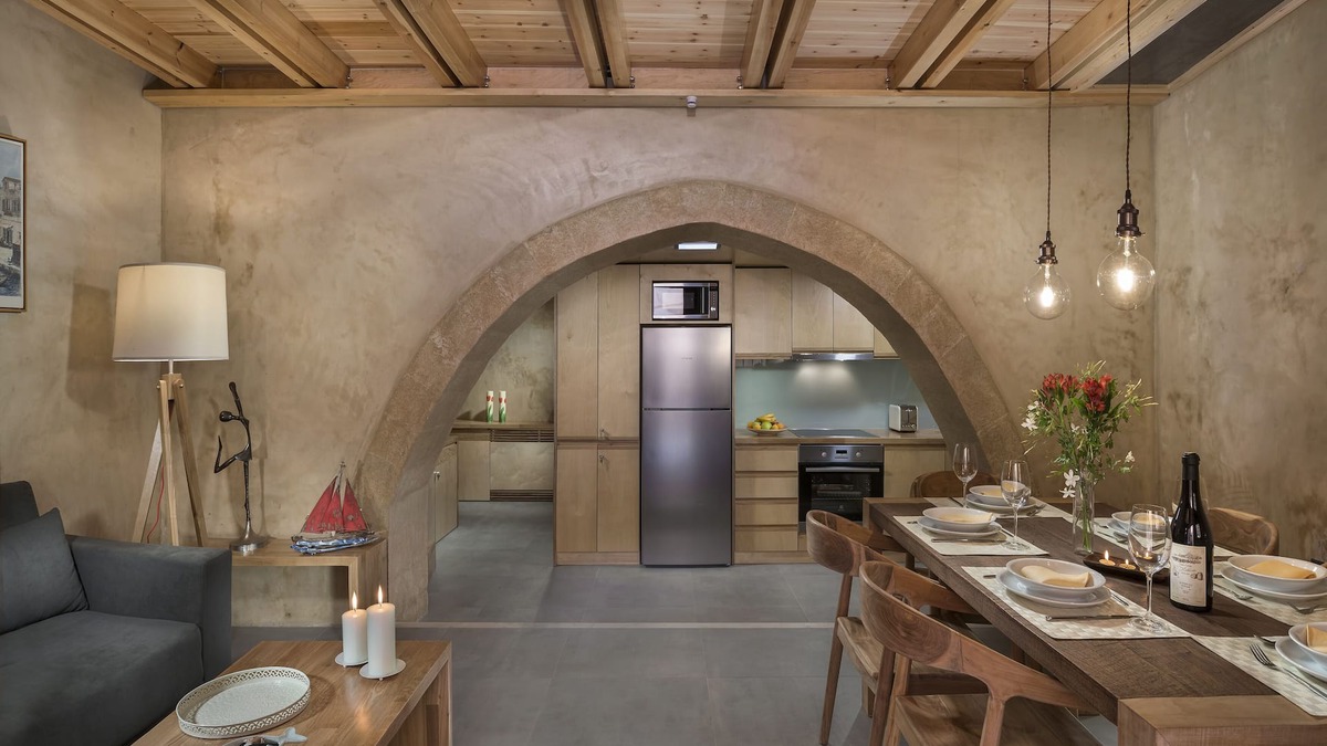 Old Town House | Akali Luxury House/Neoria Houses