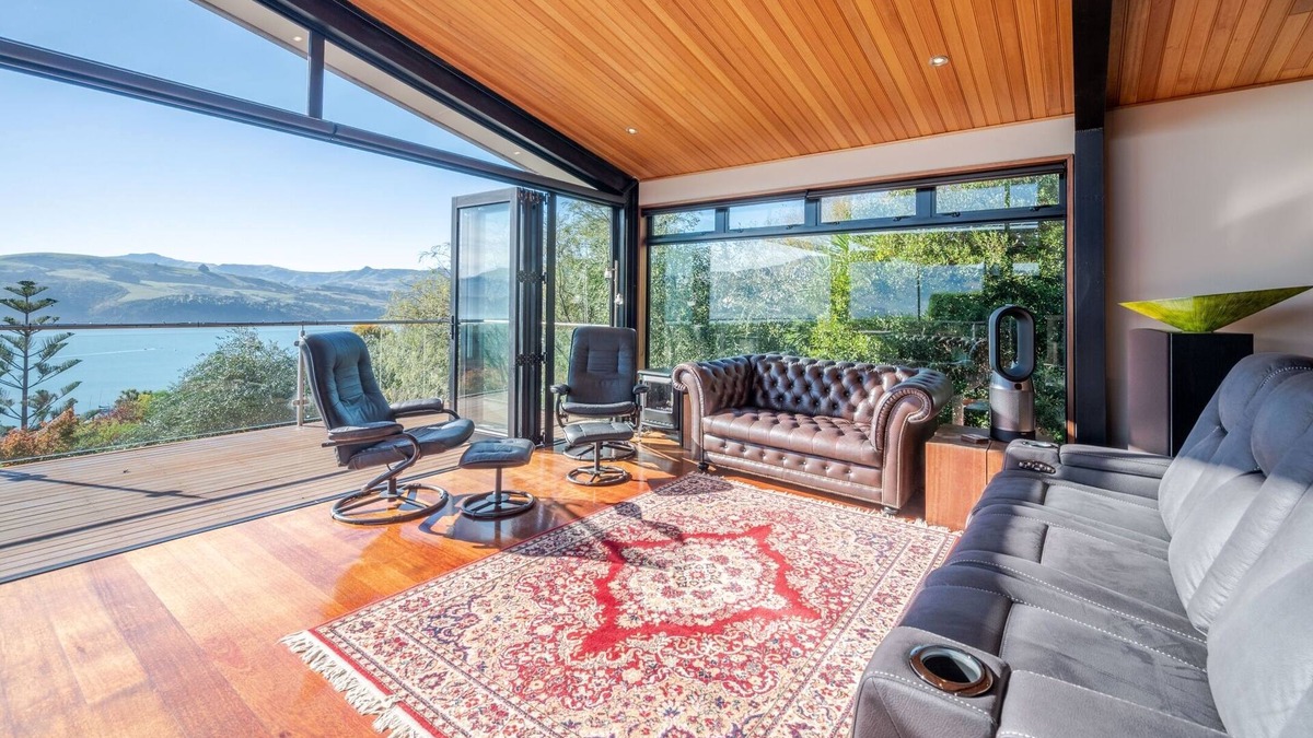 Akaroa House | Akaroa Long Harbour Lookout - Akaroa Holiday Home