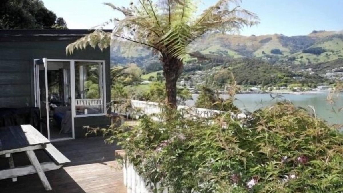 Akaroa House | Akaroa's Best Kept Secret, a hidden waterfront gem