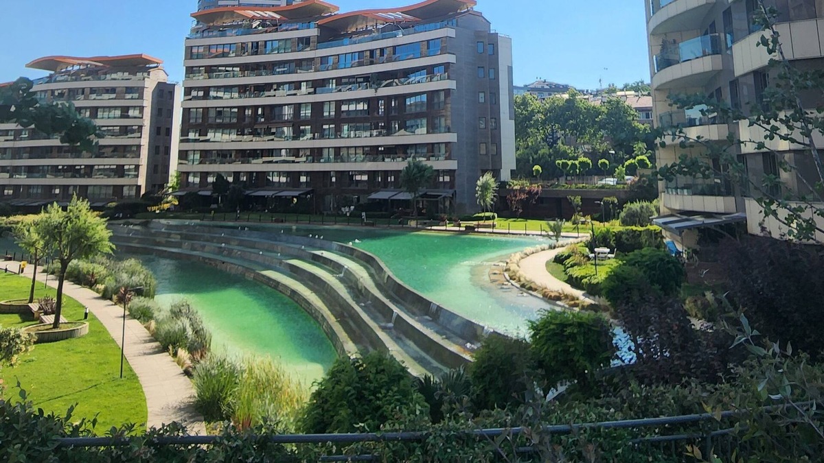 Uskudar Apartment | AKASYA MALL RESIDENCE CLOSE TO EMAAR SQUARE MALL