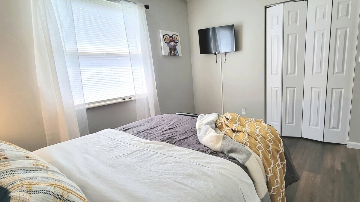 Akron House | Akron - Modern & Cozy Home