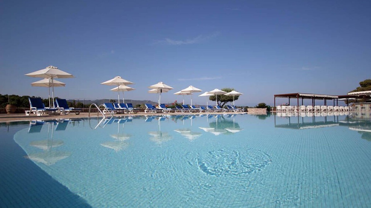 Agii Anargiri Hotel | AKS Hinitsa Bay