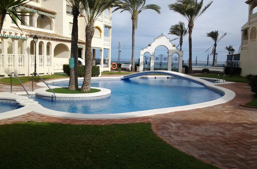 Coveta Fuma House | Al Andalus, Playa de Muchavista