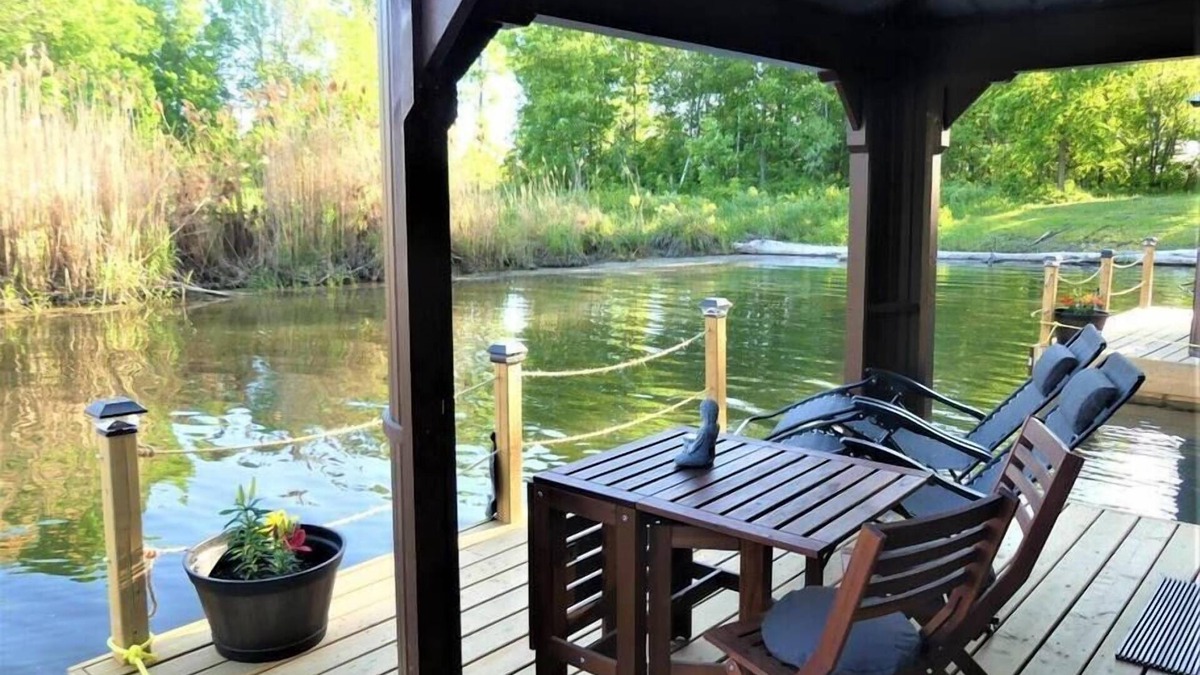 Saint-Paul-de-l'Ile-aux-Noix Cabin | Aloberge 2 (Saint-Paul-de-l’Île-aux-Noix)
