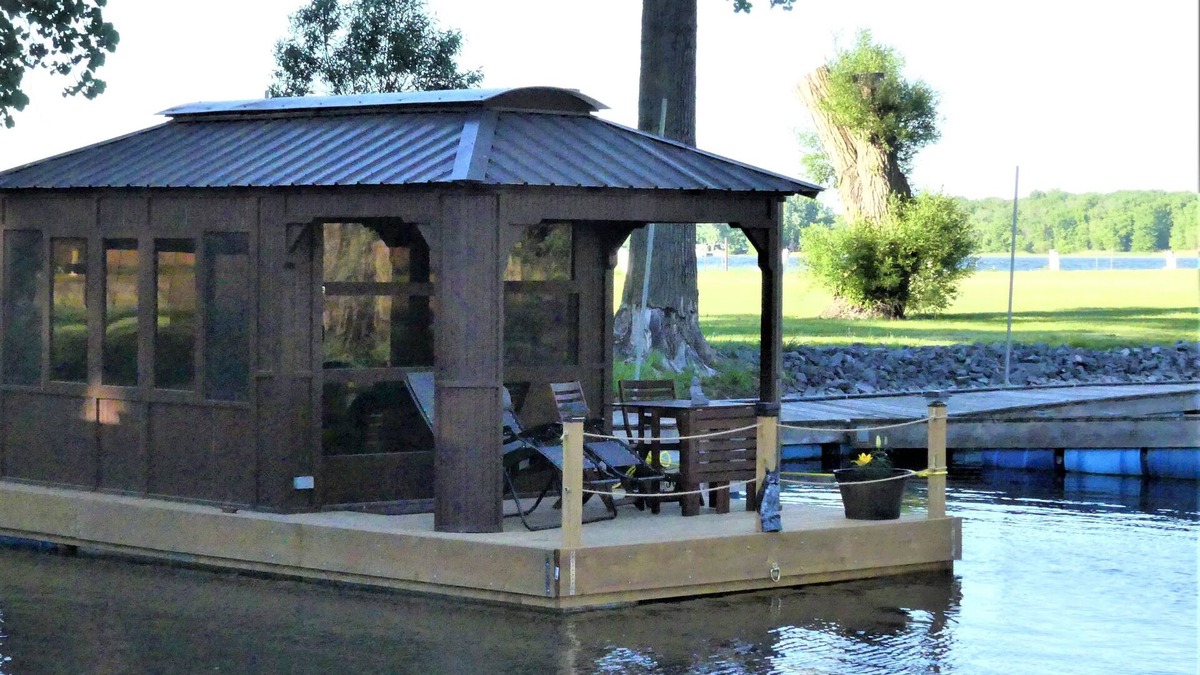 Saint-Paul-de-l'Ile-aux-Noix Cabin | Aloberge 8 (Saint-Paul-de-l'Île-Aux-Noix)