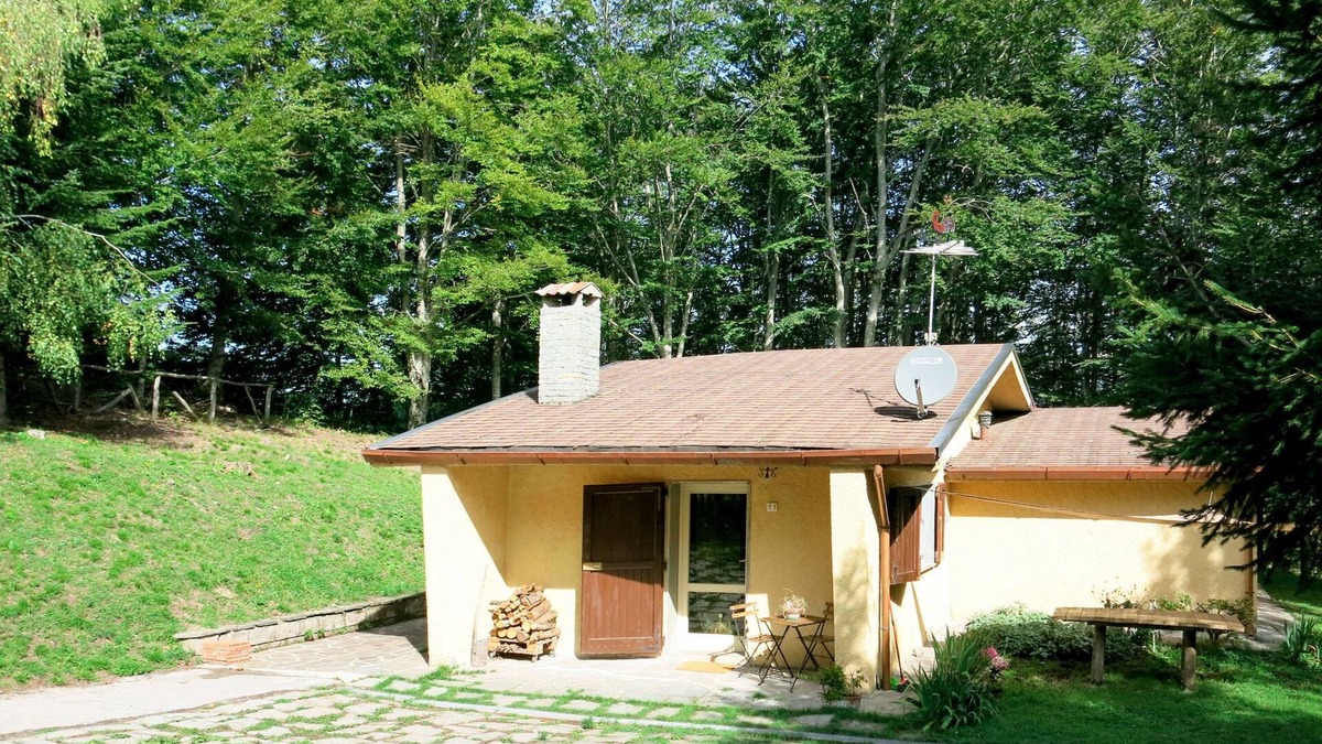 San Romano in Garfagnana House | Al Faggio (GLL120) by Interhome