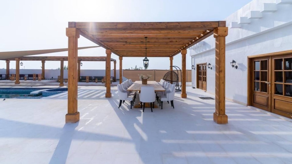 Sharjah Villa | Al Junaidi Farm by Bridge Retreats