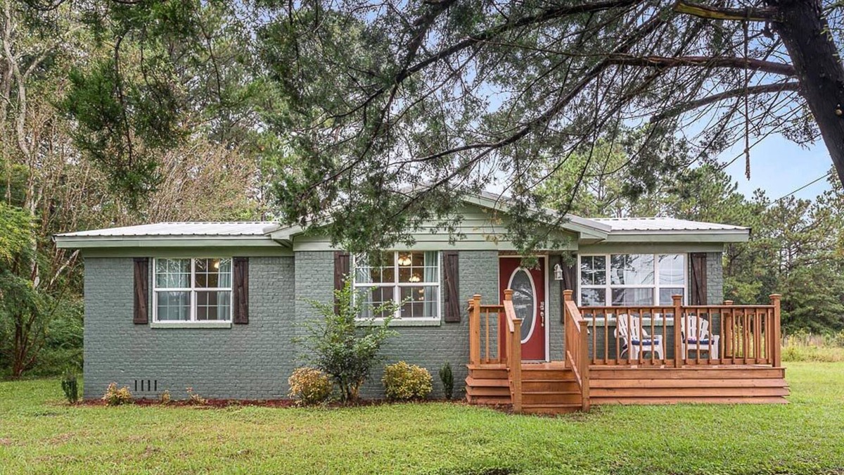 Saint Elmo House | Alabama Safari Ranch