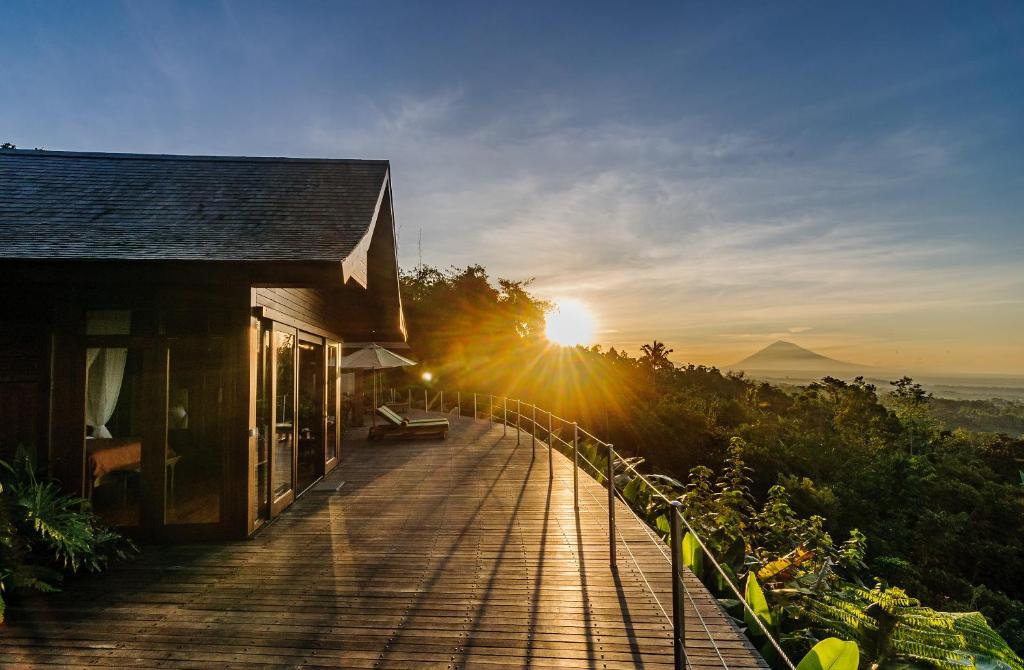 Penebel Ski Chalet | Alam Mountain