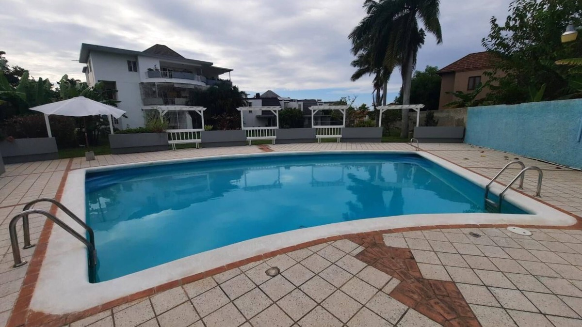 IronShore Estates Cottage | Alamanda Cottage at Serenity