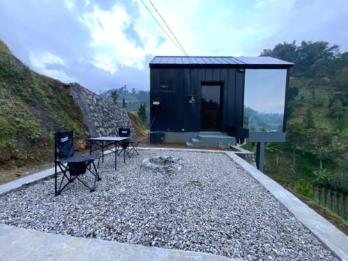 Ngamprah Other | Alazka Cabin