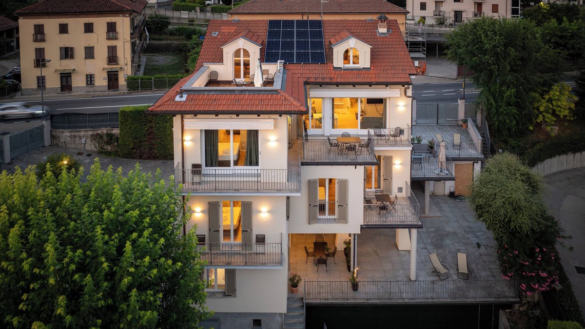 Alba Apartment | Alba Palace Luxury Apartments - Yellow