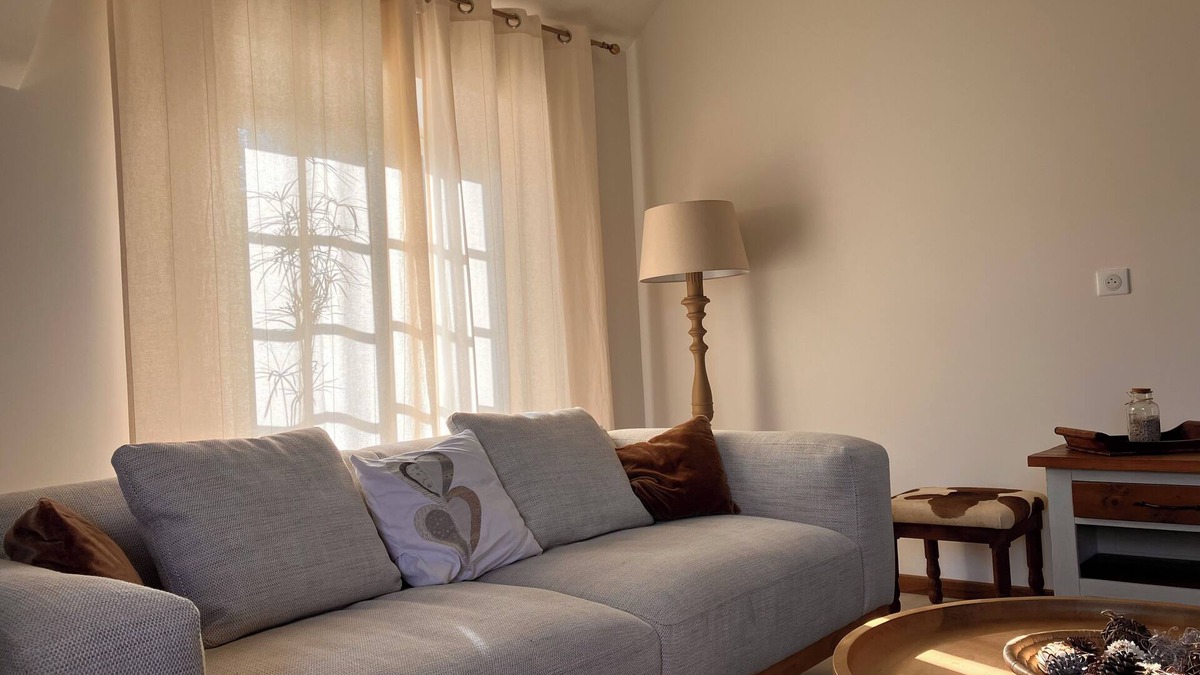 Pouilly-en-Auxois House | Alba star