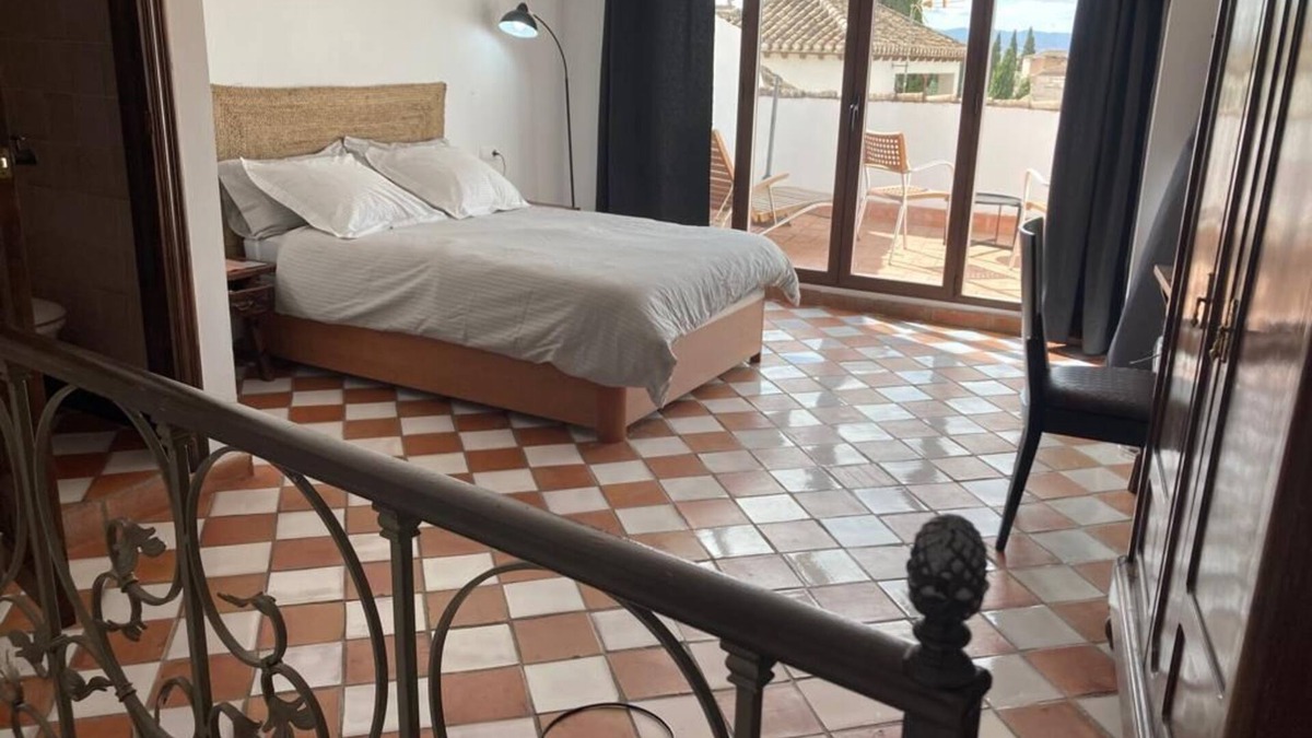 Beiro House | ALBAICIN HOUSE , GRANADA WITH INCREDIBLE ALHAMBRA VIEWS & ORIGINAL CAVES , WIFI