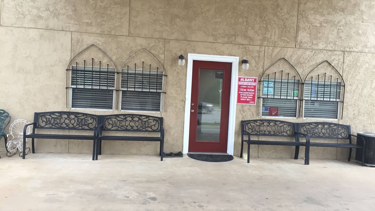 Albany Hotel | Albany Inn & RV Campground