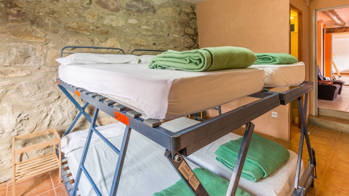 Salas de Pallars Apartment | Alberg La Solana - B12 - Habitación Cuádruple - 2 Literas Extensibles (4 Adultos)