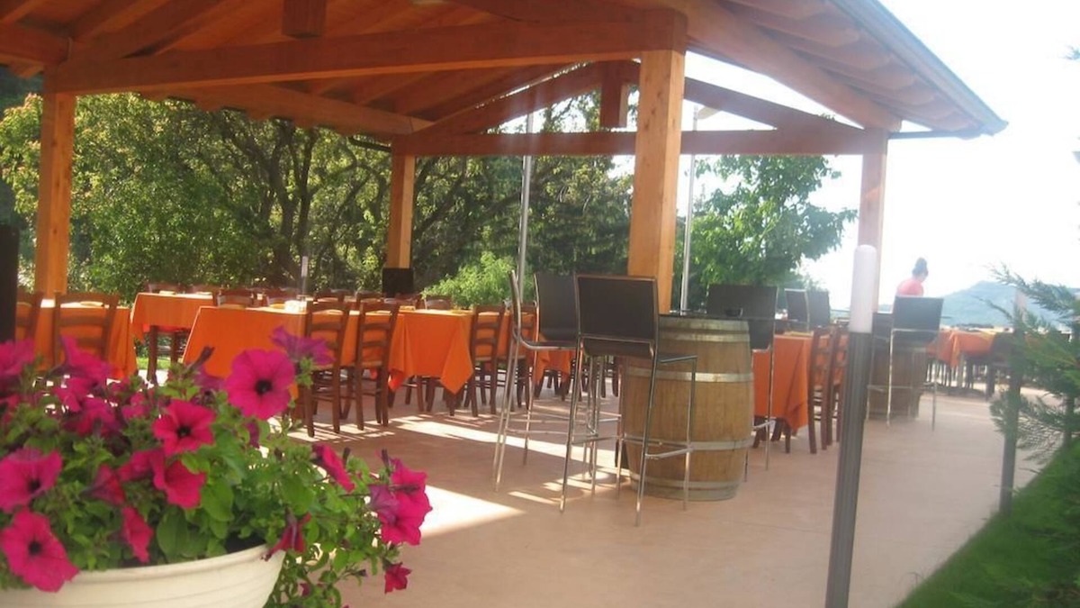 Vernasca Hotel | Albergo Del Turista