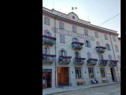 Varallo Hotel | Albergo Italia