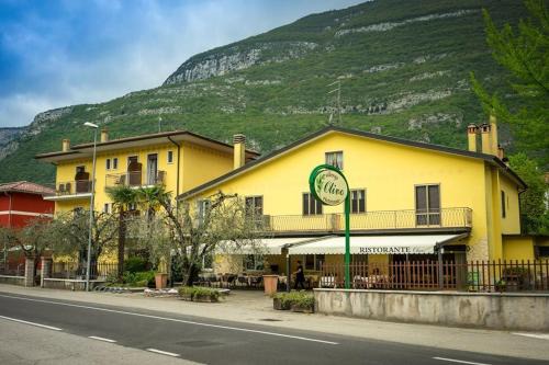 Peri Hotel | Albergo Olivo
