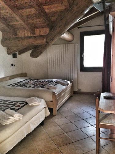 Moio de' Calvi Hotel | albergo panoramico