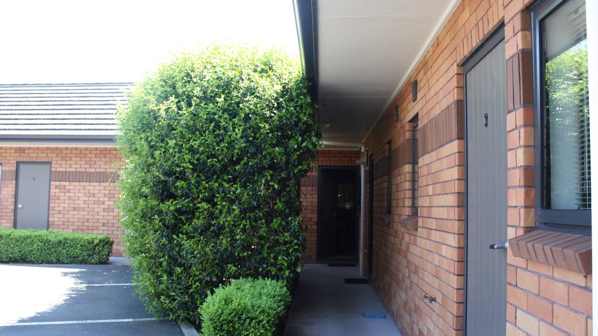 Hamilton East Hotel | Albert Court Motor Lodge