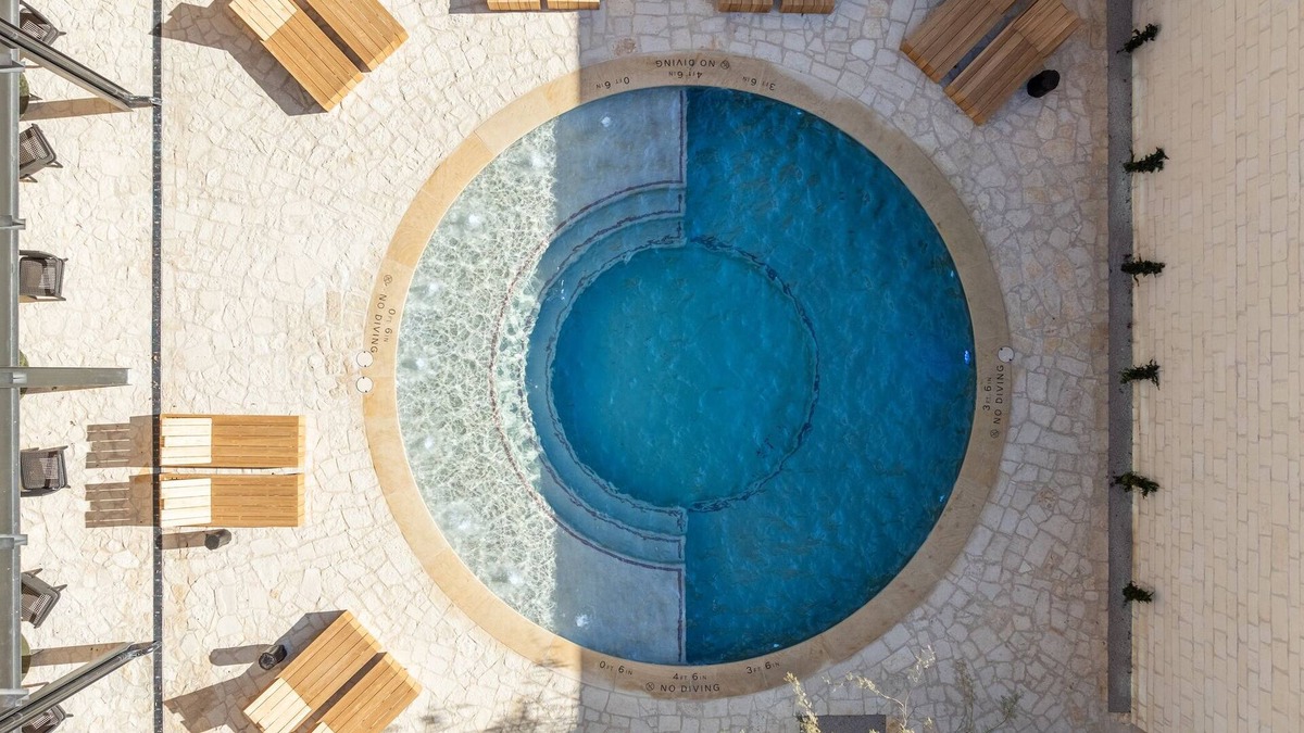 Fredericksburg Hotel | Albert Hotel, Bunk Suite | Pet-Friendly Stay with Access to Outdoor Pool