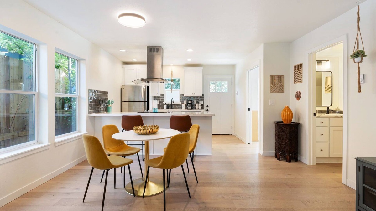 Alberta Arts District House | Alberta Short-Term Gem