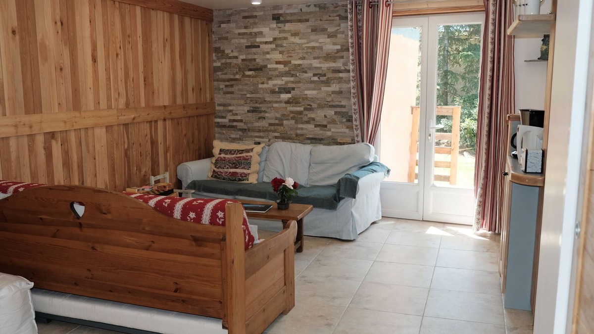 La Roche-des-Arnauds House | Albiréo a beautiful mountain gite in a peaceful hamlet