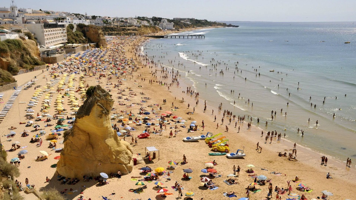 Vale de Carro Apartment | Albufeira 1 Bedroom Apartment 5 min From Falesia Beach and Close to Center! J