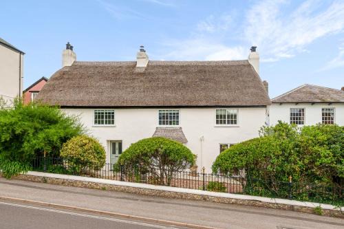 Charmouth House | Albury House