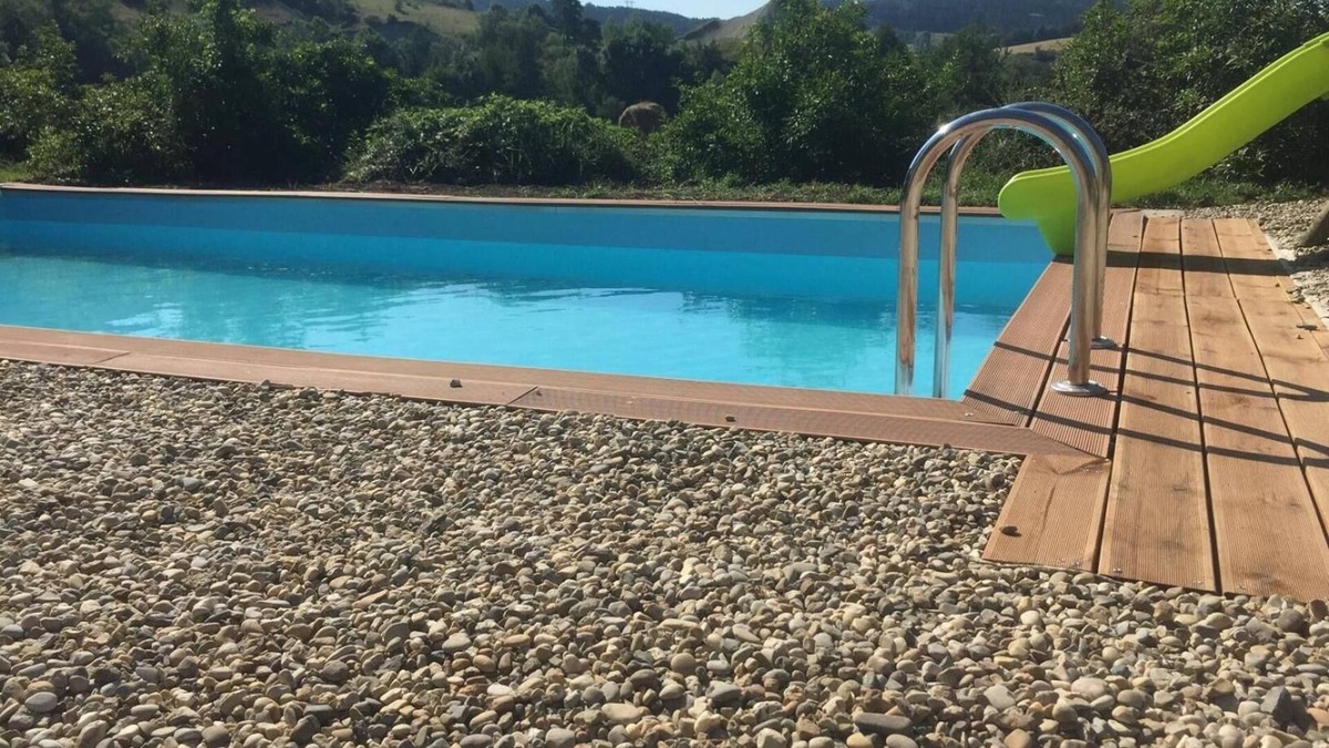 Polignac House | Alcove du Velay