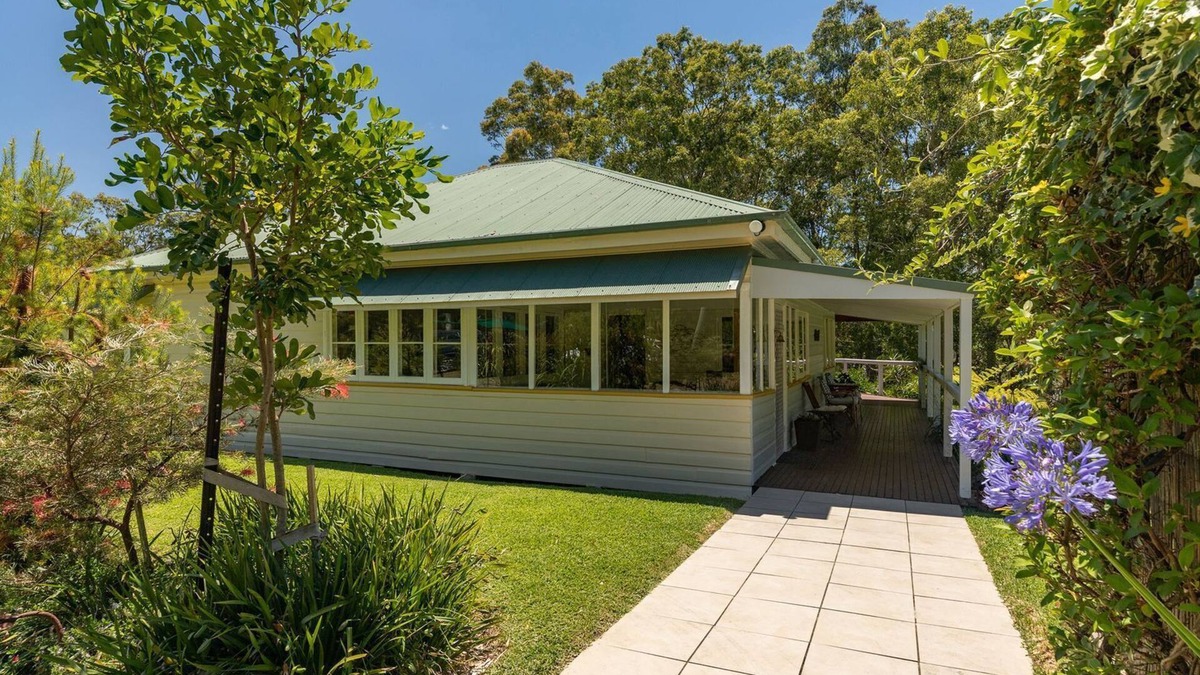 Mayers Flat Cottage | Aleda House on the Myall Lakes