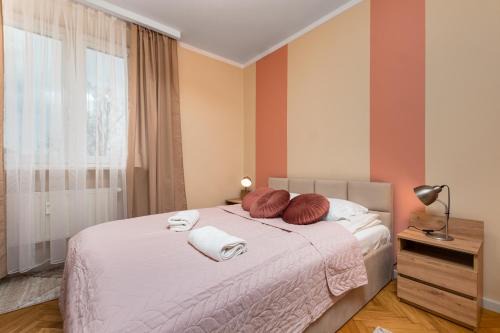 Zoliborz Apartment | Aleja Wojska Polskiego 35 by Homeprime