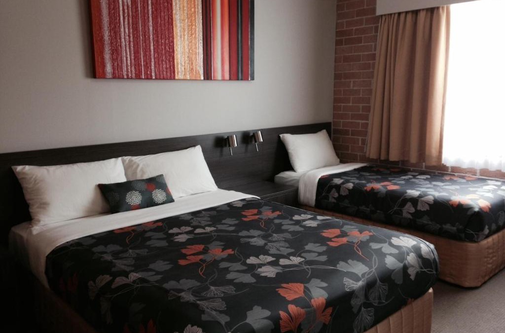 Vineyard Hotel | Alexander The Great Motel
