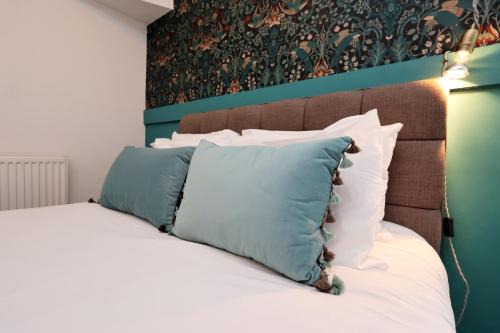 Gorseinon Apartment | Alexandra Studio
