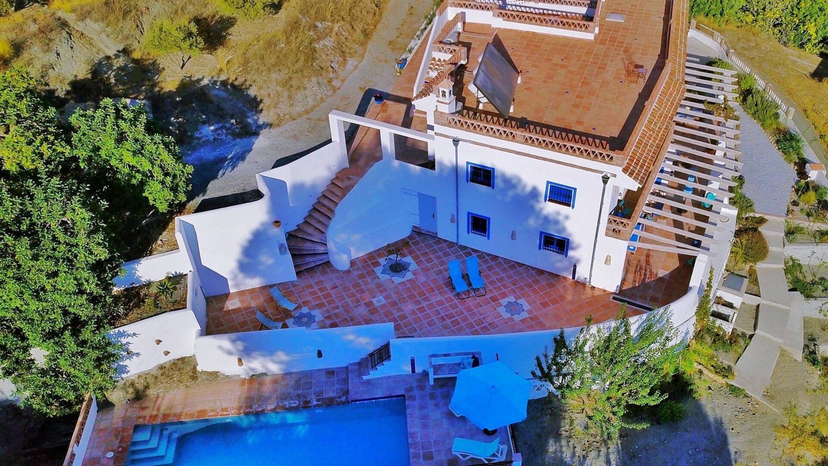 Almunecar Villa | Algarrobo Azul is a wonderful house with a private pool and fantastic views.