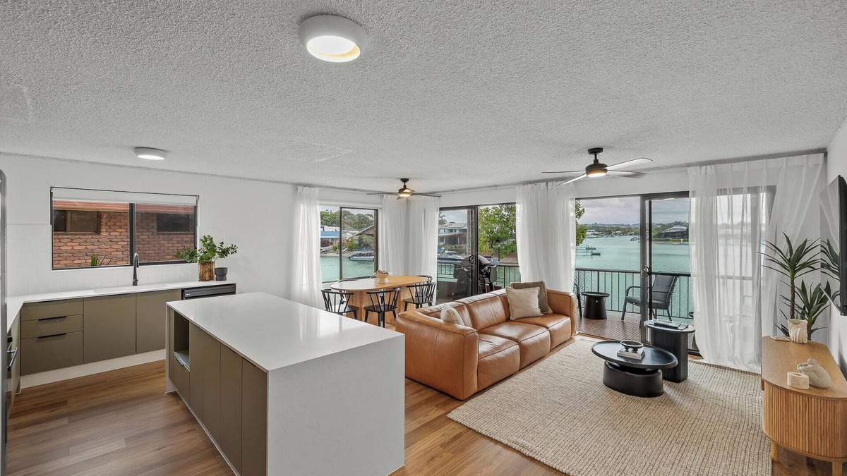 Tweed Heads Apartment | Ali's Waterfront Escape