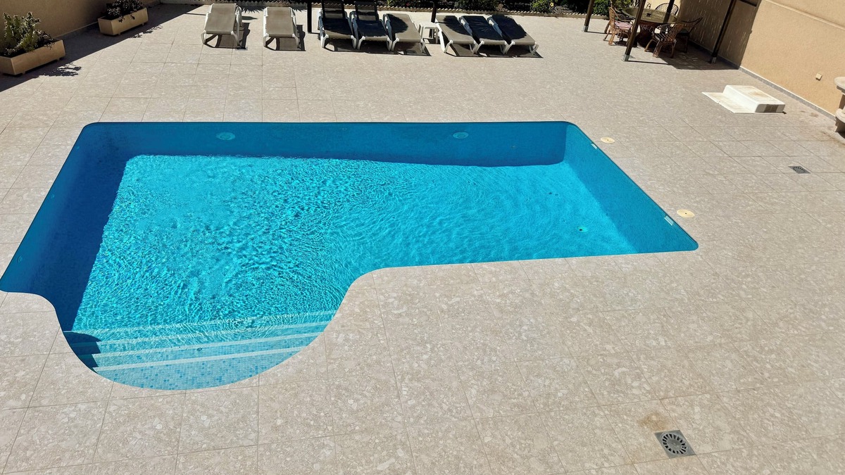 San Fulgencio Villa | Alicante Villa With Air-con and A Private Pool With Large Secure Tiled Sun Area