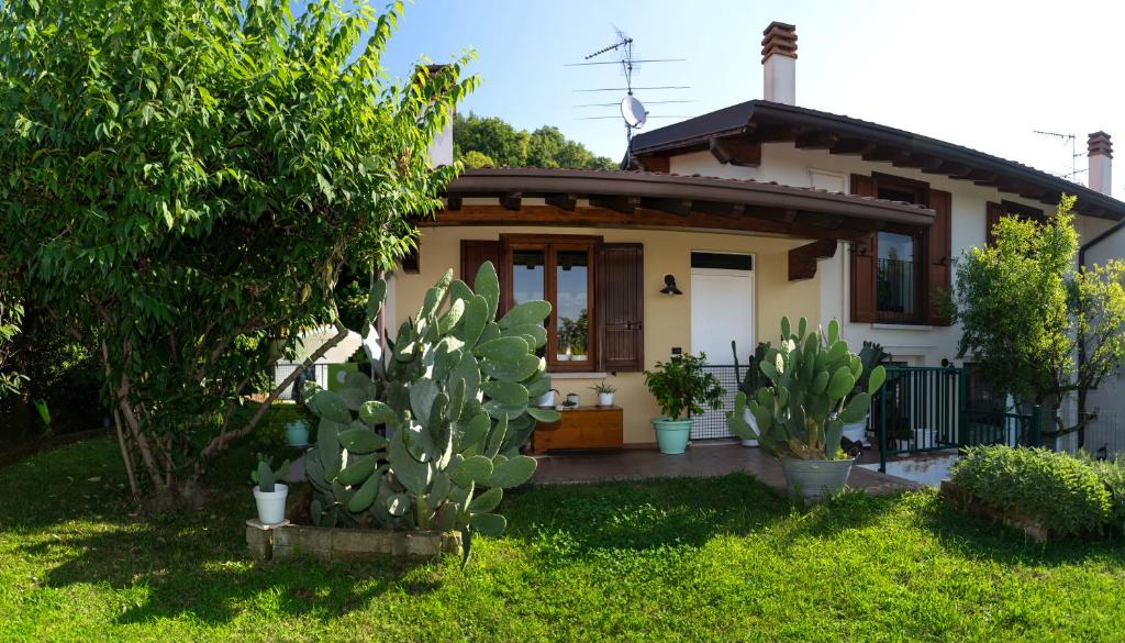Gavardo Bed & Breakfast | Alice nel Paese delle Meraviglie